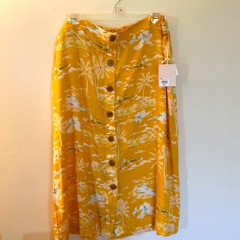 Lauren Conrad Hawaiian skirt